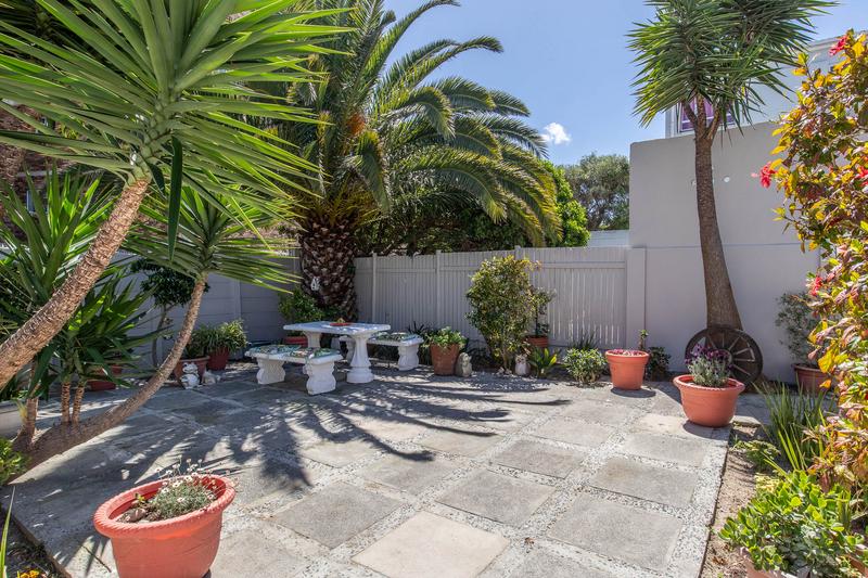 2 Bedroom Property for Sale in Plumstead Western Cape